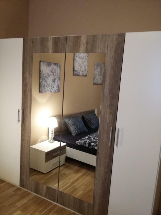 Angel Apartment Nr 4 Near To The Center Prag Exteriör bild