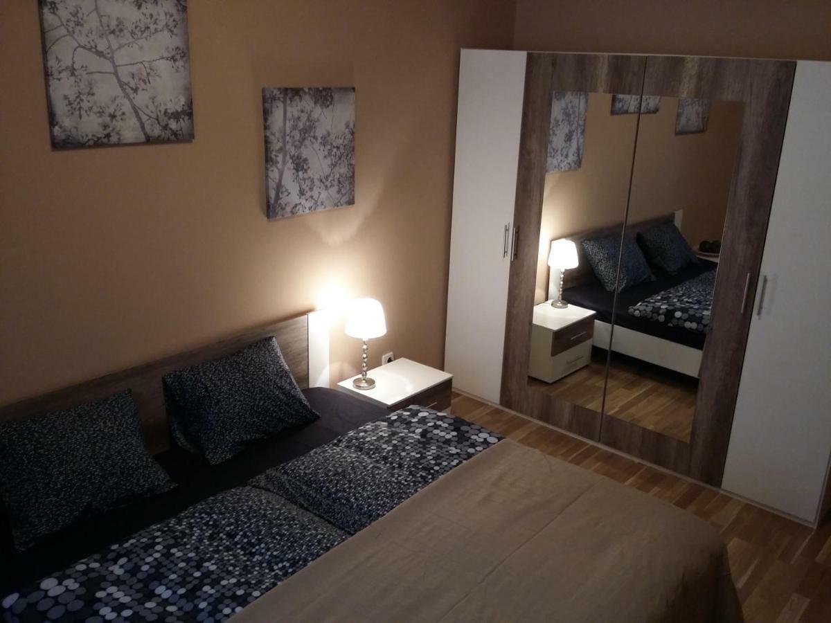 Angel Apartment Nr 4 Near To The Center Prag Exteriör bild